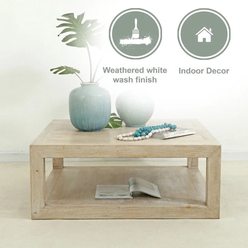 Quadratischer handgefertigter Couchtisch aus recyceltem Kiefernholz mit verwittert-weißem Finish